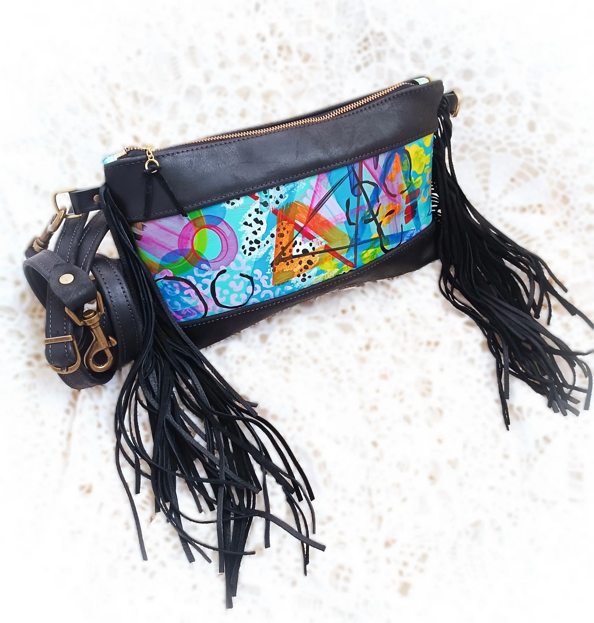 The Crossbody — The Baggage Movement